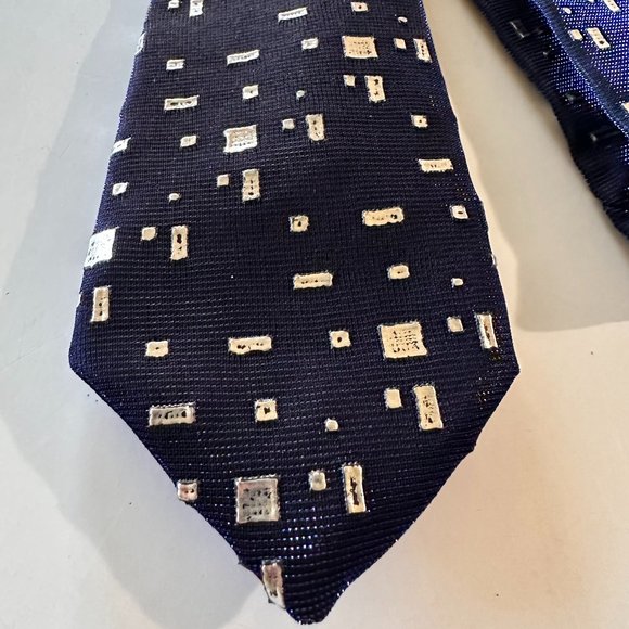 LOT OF SHEEK TIES - 50 TIES IN THE LOT - VARIOUS STYLES & COLORS